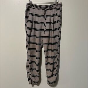 Dance & Marvel Black & Tan Mid Rise Pants
